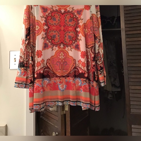 Colorful mesh blouse with matching orange tank top. Chicos - Picture 2 of 4